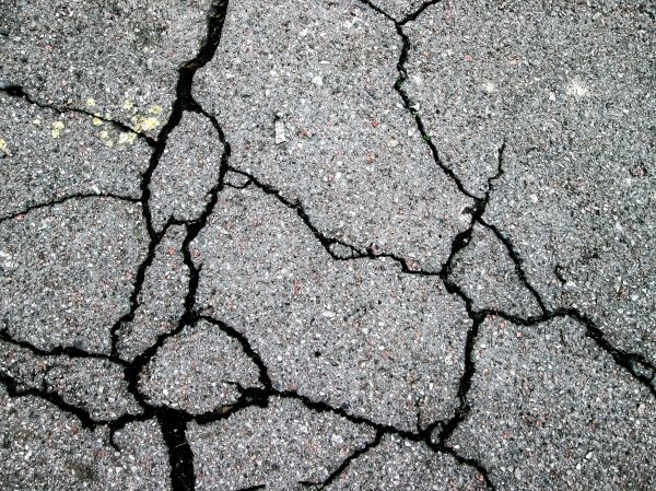Driveway Crack Filling in Lodi