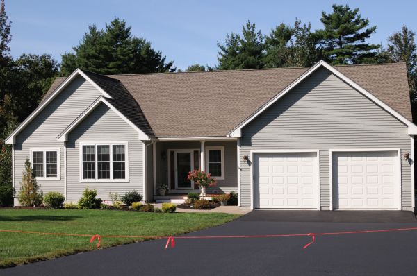 Residential Driveway Sealcoating in Lodi